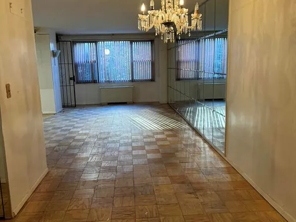 70-25 Yellowstone Boulevard image 13 of 17