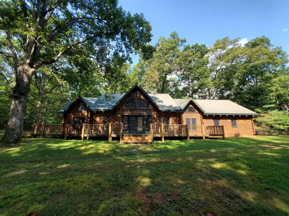 45 Wolf Creek Est, Mineral Bluff, GA 30559