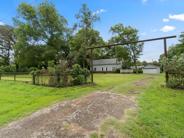 530 N Highway 144, Pittsburg, TX 75686