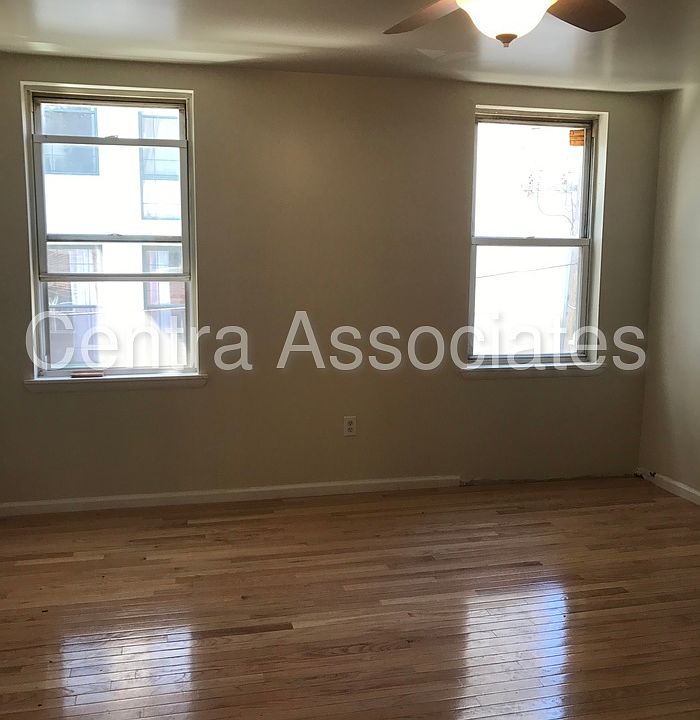 1st image of 1213 Wood St