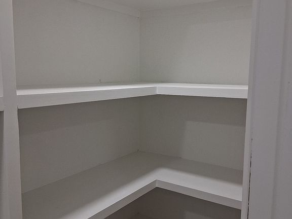 4th image of 3411 Oleander Ave
