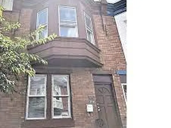190 W Wishart St, Philadelphia, PA 19133