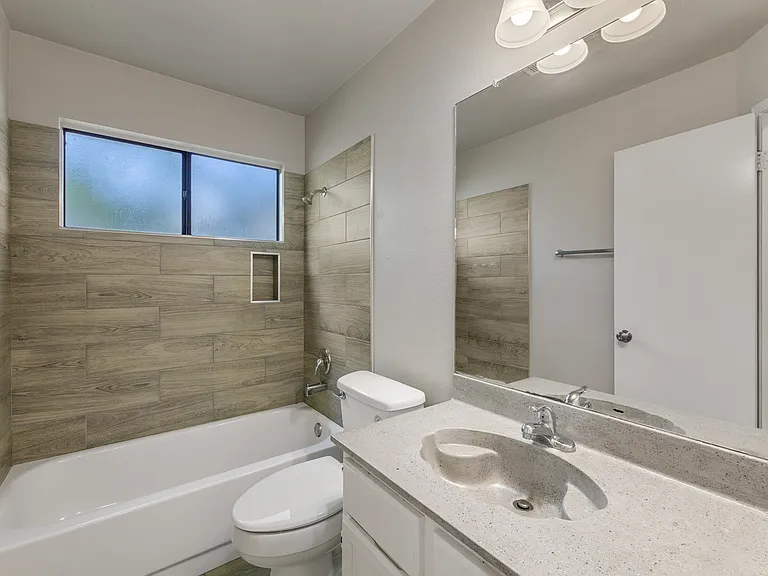 1808 Prairie Star Ln — Photo 23