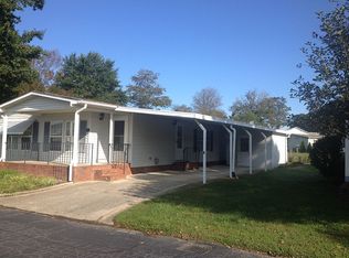 171 River Oak Cir, Mills River, NC 28759