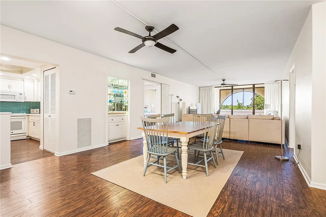 Building Photo - 5601 Highway A1A #304N