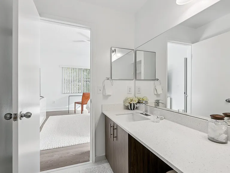 Windsor Castle Townhome Community — Photo 64