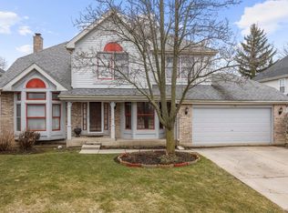 2870 Roslyn Ln E, Buffalo Grove, IL