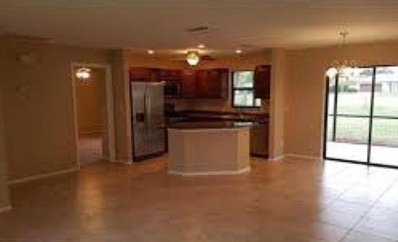 2nd image of 2138 Country Club Blvd
