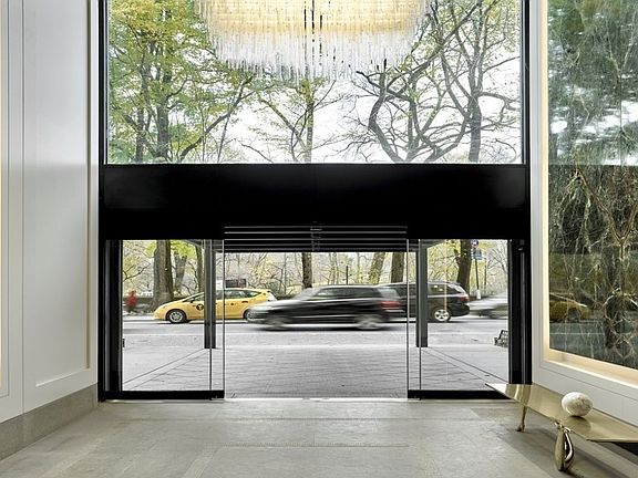 4th image of 800 5th Ave APT 7E