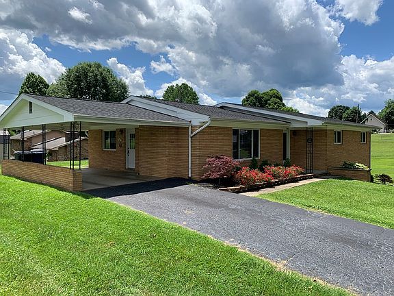 2nd image of 840 Dor Rene Dr