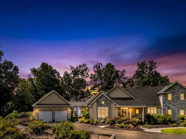 362 Rediviva Ln, Washington, VA 22747