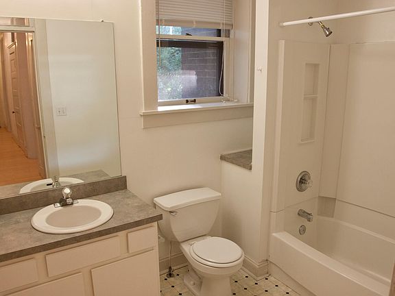 4th image of 1840 W 28th St APT 12