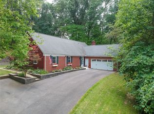 3825 Hilltop Dr, Gibsonia, PA 15044