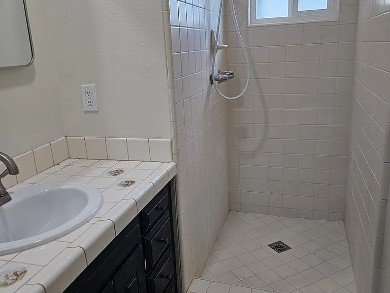 2035 E Kern Ave — Photo 11