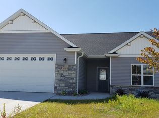 Laurel Plan, Trail View South, Appleton, WI 54913