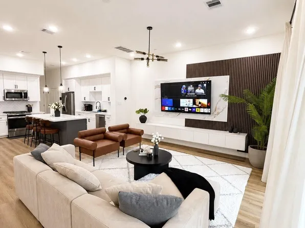 3005 McIlhenny St, Houston, TX 77004