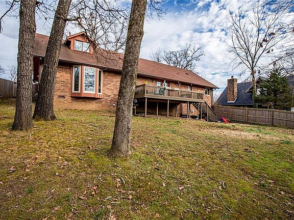 2nd image of 48 Lancaster Dr