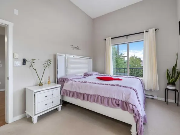 22290 North Ave #404, Maple Ridge, BC V2X