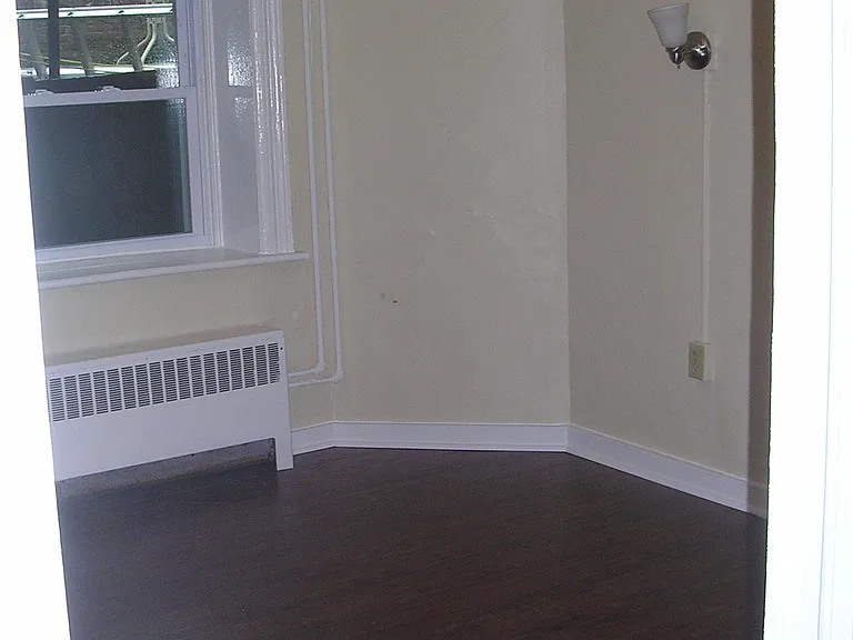 366 Madison Ave #BASEMENT — Photo 9