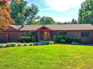 555 Booth Hill Rd, Trumbull, CT 06611