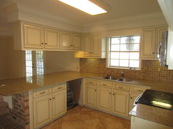 Kitchen with granite