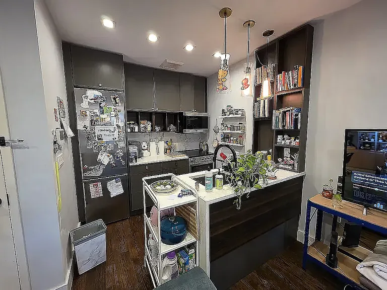 379 Sumpter St #2B — Photo 3