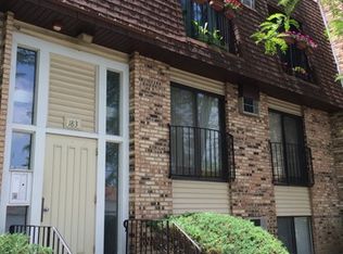 183 N Waters Edge Dr APT 202, Glendale Heights, IL