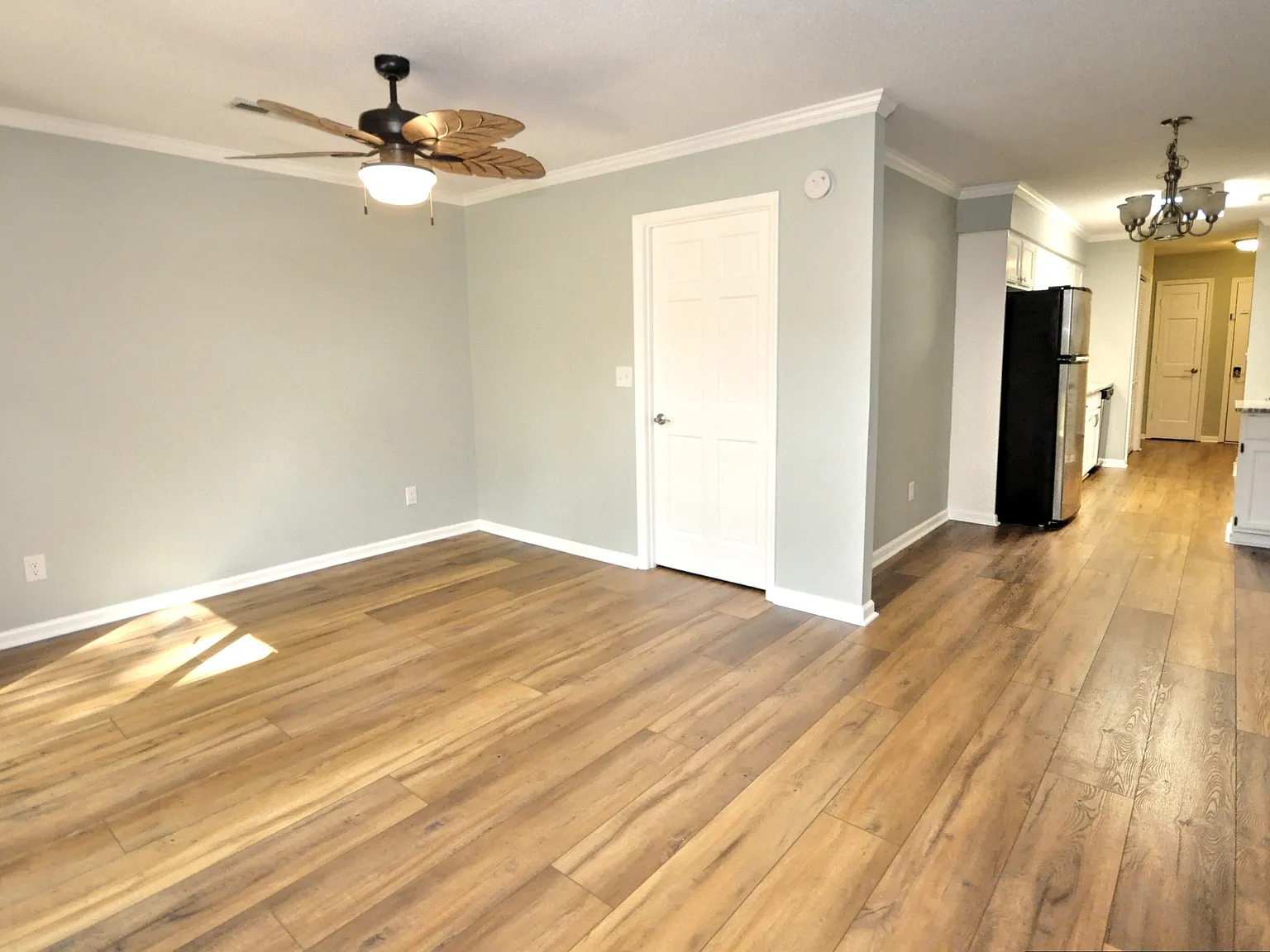 2 bed, 912 sqft, $1,200 — Photo 4