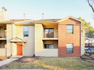 2028 N Rand Rd Unit 202, Palatine, IL 60074