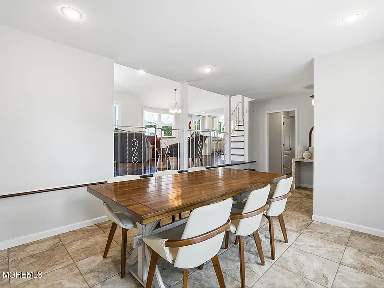 4 Cheryl Dr — Photo 8