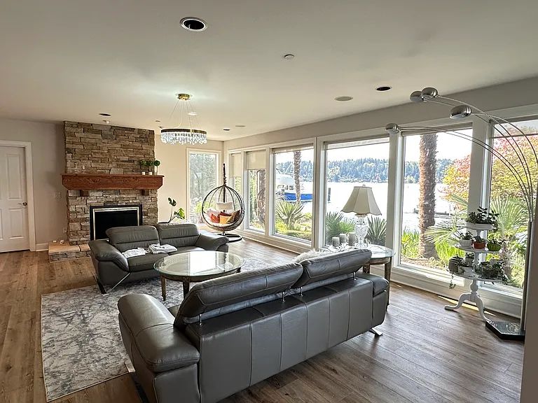 5437 Pleasure Point Ln SE — Photo 2