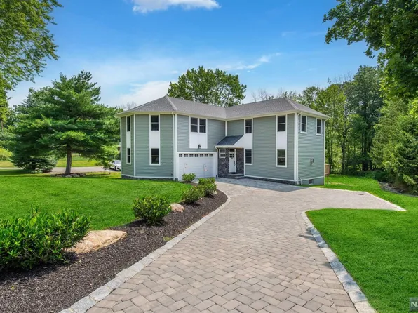 20 Rockaway Valley Rd, Montville, NJ 07005