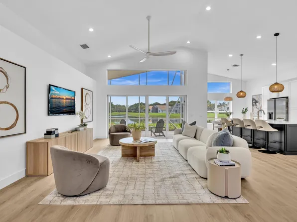 11613 Pamplona Boulevard, Boynton Beach, FL 33437