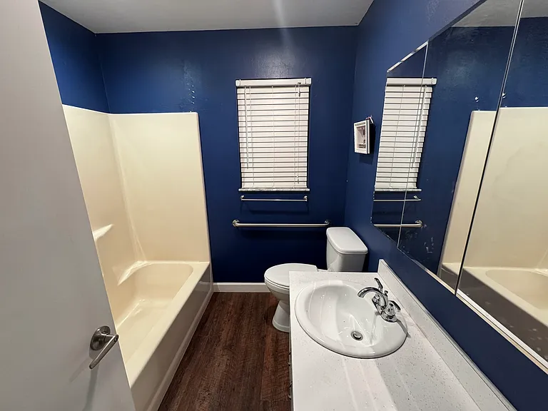 802 SE 8th Ave — Photo 6