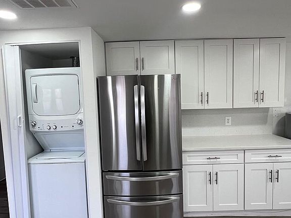 4th image of 3723 W Ox Rd