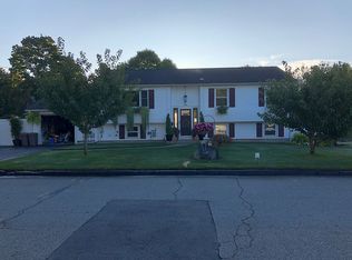 146 Brookwood Rd, Warwick, RI 02889