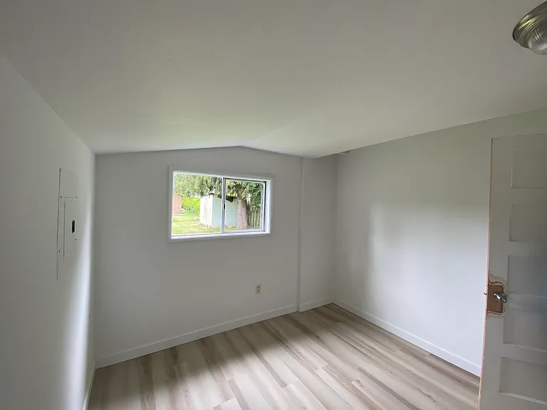 516 S 2nd St — Photo 11