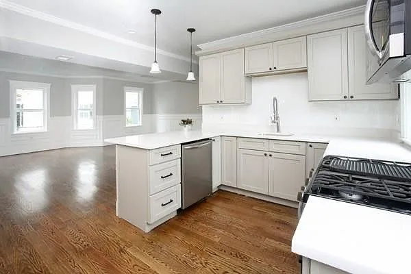 21 Temple St #2 — Photo 3