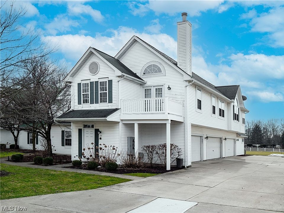 1st image of 321 Vista Cir #28A