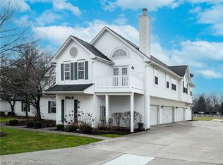 321 Vista Cir #28A, North Olmsted, OH 44070
