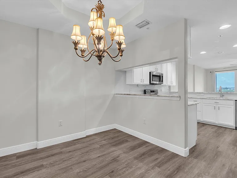 7296 Marathon Dr #404 — Photo 13