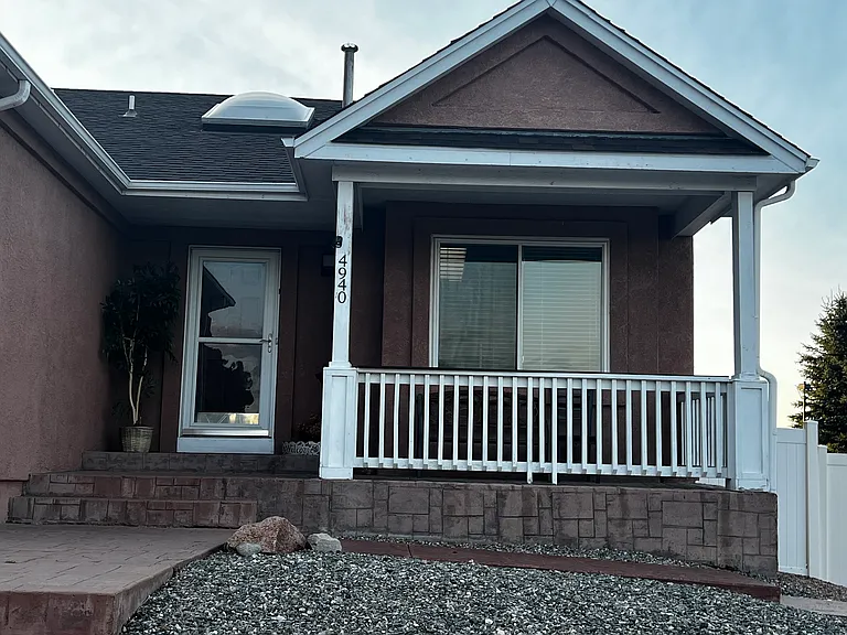 4940 Balsam St — Photo 2