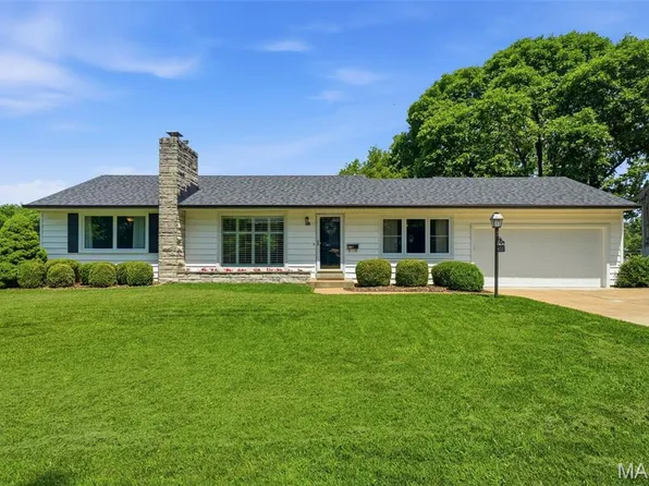 451 Linum Ln, Saint Louis, MO 63119