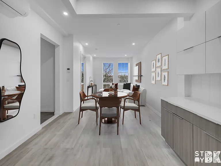 94 Weirfield St #4A — Photo 3