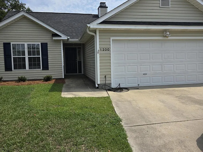 1200 Saint Charles Cir — Photo 1