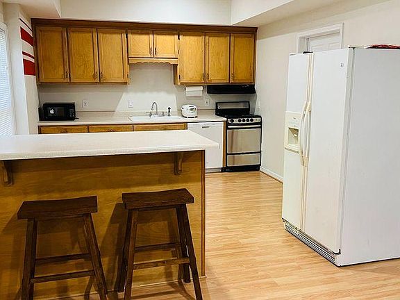 3rd image of 2917 Arbor Creek Ln