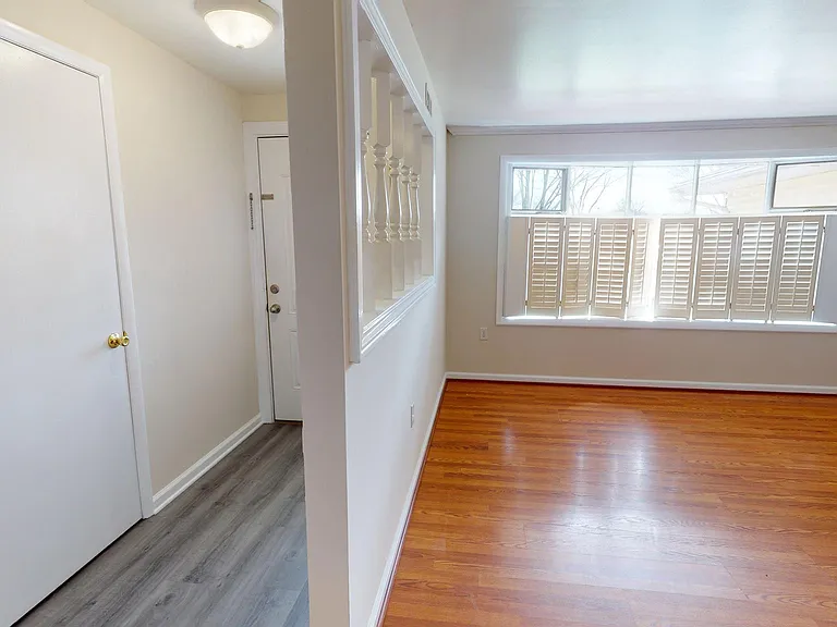 6103 Ronna Cir — Photo 3