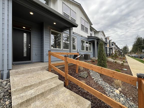 3rd image of 6588 SE Nasha St