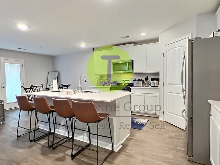 7700 Shaddix St — Photo 5