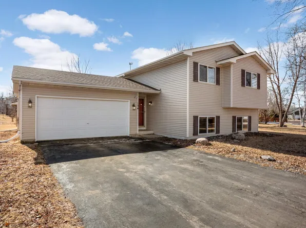 154 Crystal Cir, Montrose, MN 55363
